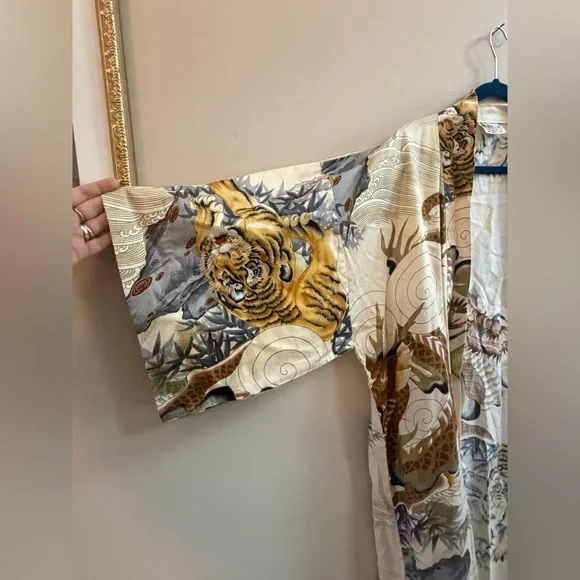 Vintage Japanese Tiger & Dragon 100% Cotton Kimono Wrap Robe, 58 Inches Length - Picture 2 of 15